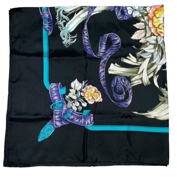 Hermes Silk Scarf Carré 90 Regina Her Majesty The Queen Black W/Box Rare - Picture 11 of 16